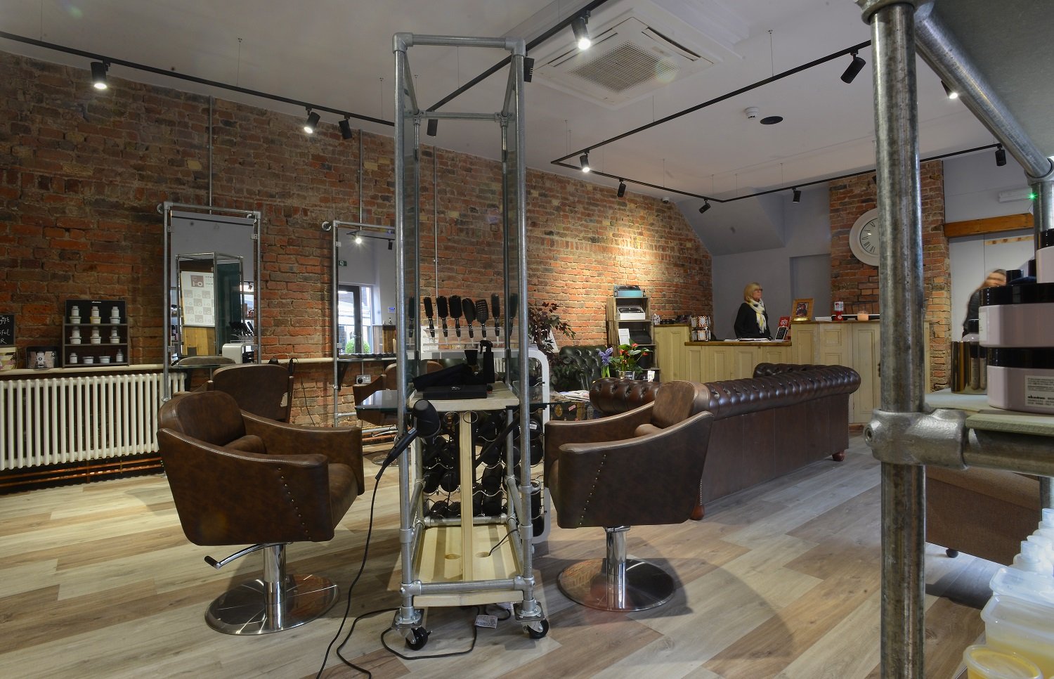 TOP HAIRDRESSERS IN TAUNTON AT COMBERS INSIDE-OUT HAIRDRESSING