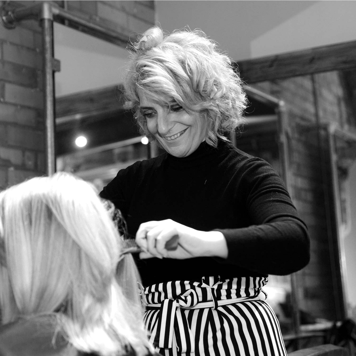 Best curly hairdressers in Taunton at Combers Salon
