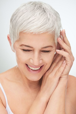 Hairstyles-for-women-over-50-at-Combers-Salon-in-Taunton
